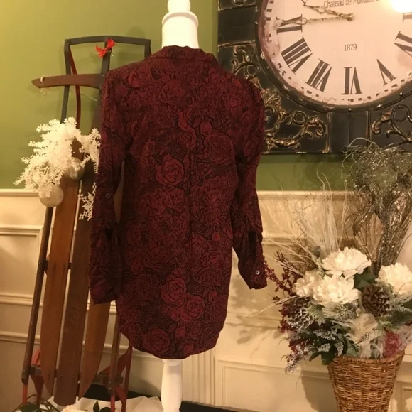 Rock & Republic button up high low blouse - Picture 3 of 9